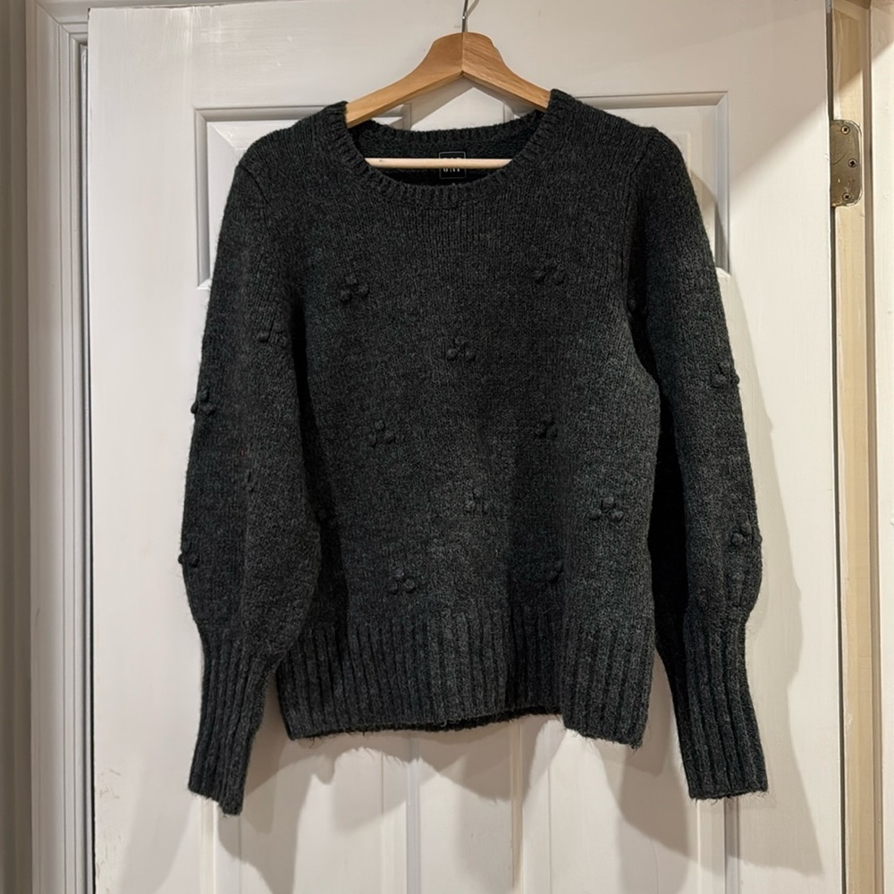 Gap Gray textured sweater